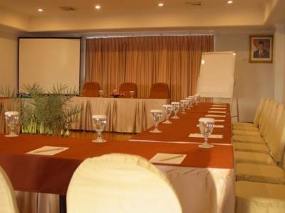 Weta International Hotel Surabaya Kültér fotó