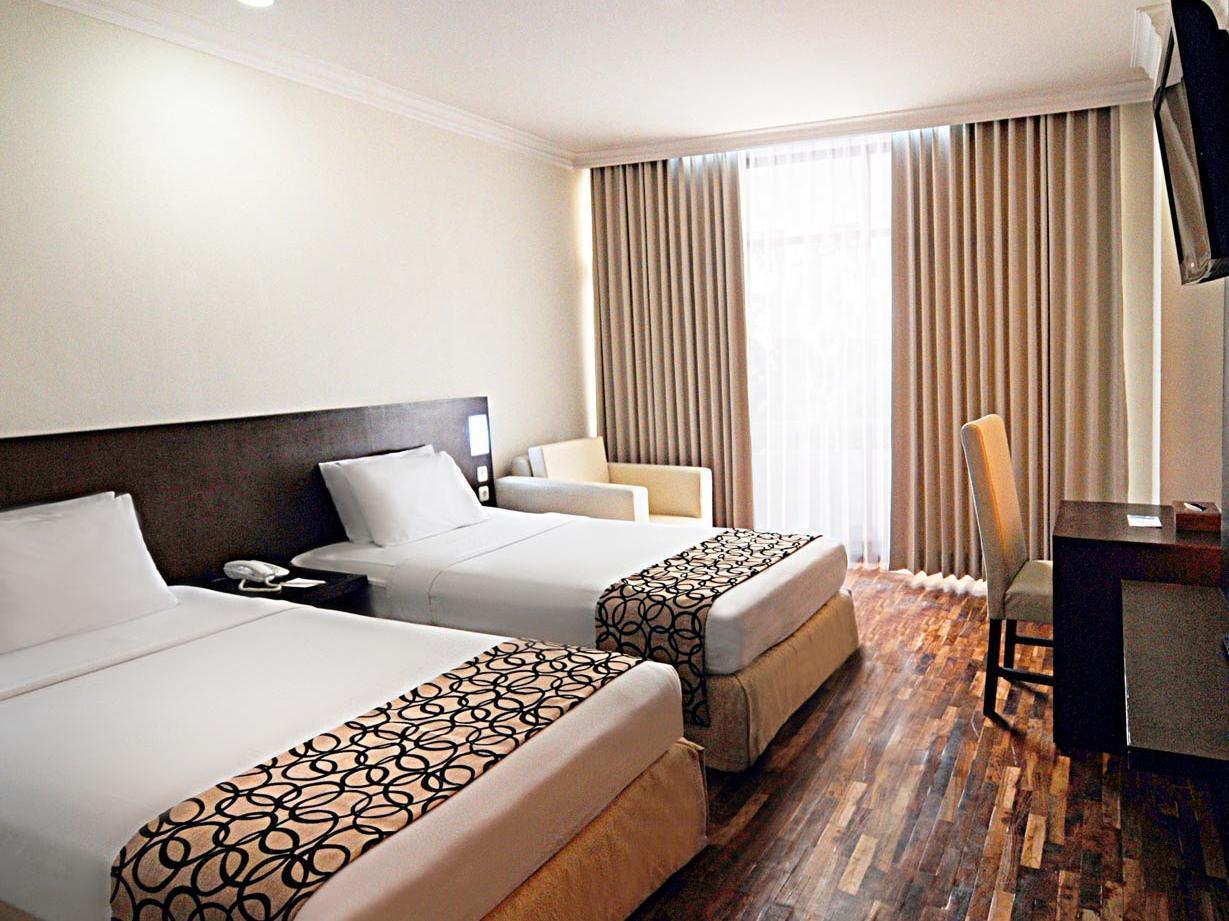 Weta International Hotel Surabaya Kültér fotó